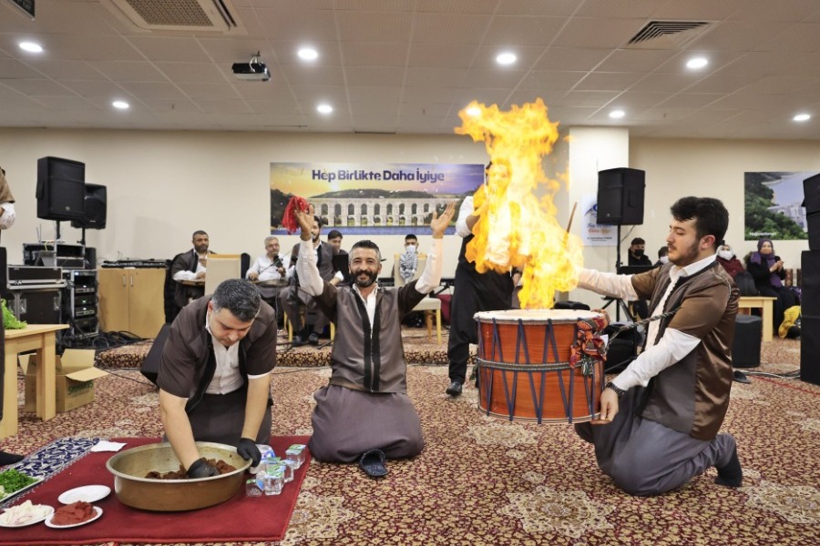 Sultangazi’de Muhteşem Sıra Gecesi