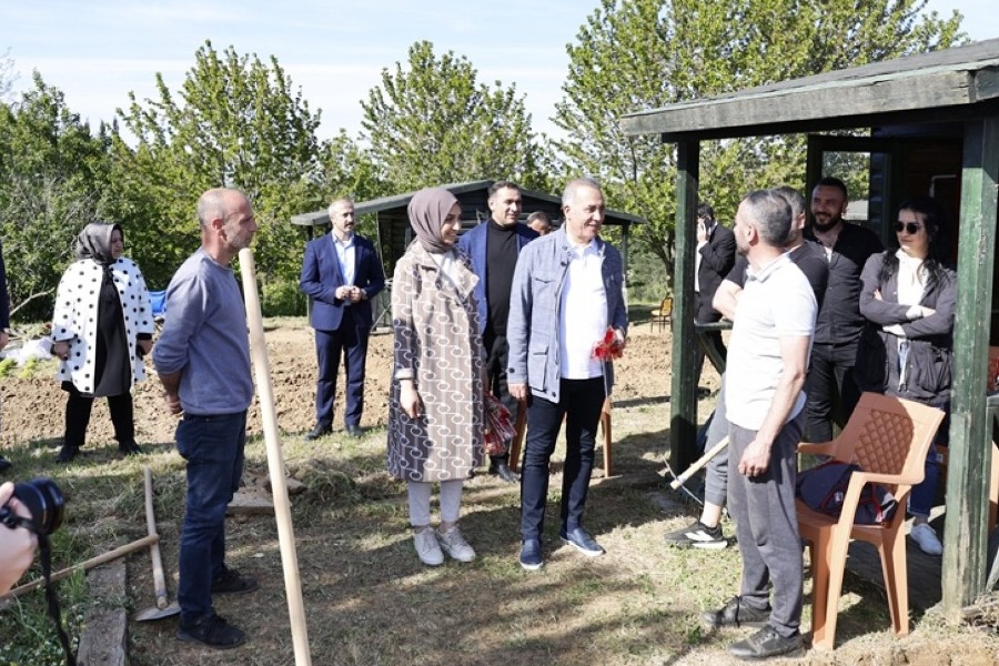 Sultangazi Şehir Ormanlarında Piknik Mevsimi Başladı