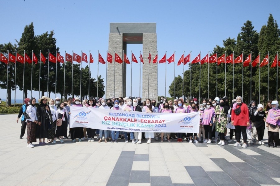 Sultangazili Gençler, Çanakkale'deki Gençlik Kampı'nda Tarihe Yolculuk Yaptı